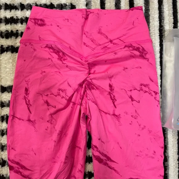 Bombshell Sportswear for marble leggings in cotton candy skies size LARGE NWOT - Picture 4 of 9